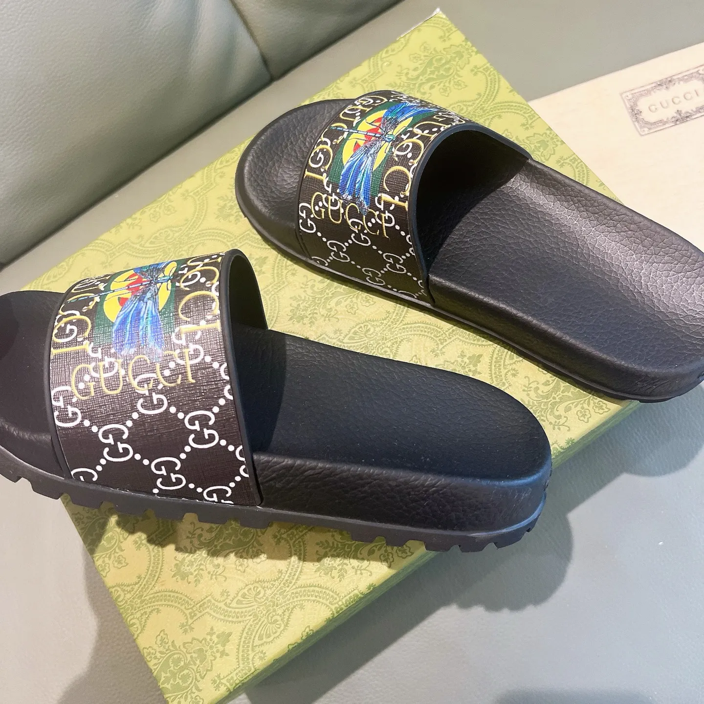 Men's Men's Shoes 130🐮🐮Gucci Gucci Slippers Gucci 2024 latest beach sandals slippers Original molding double G LOGO Original molding consistent Outsole: Men's Men's Shoes u double-layer outsole Size: 35-46